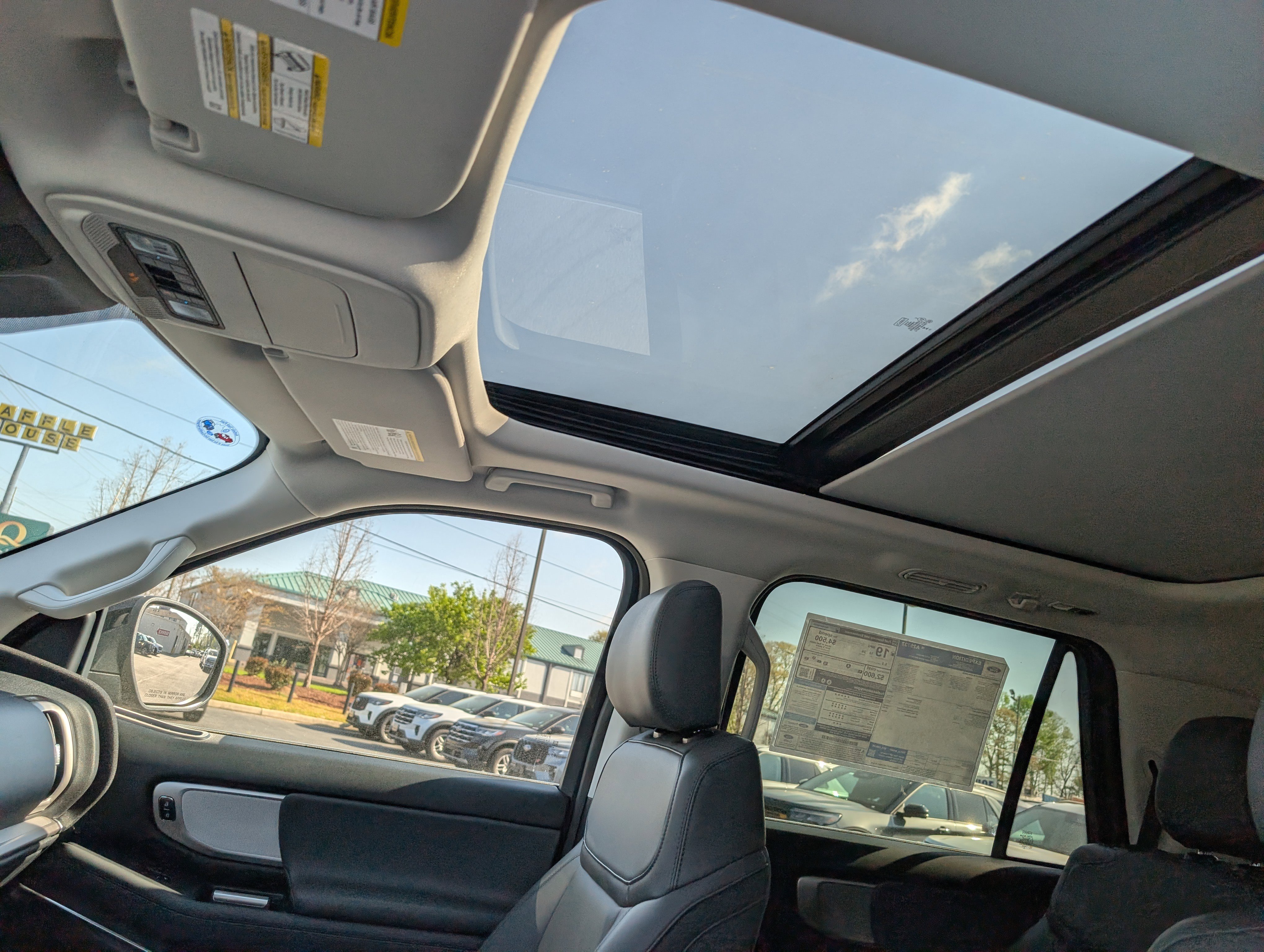 New 2026 Ford Expedition Active image 19