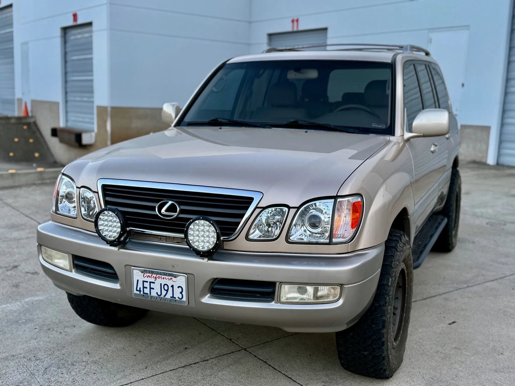 Used 1999 Lexus LX 470 4WD image 4