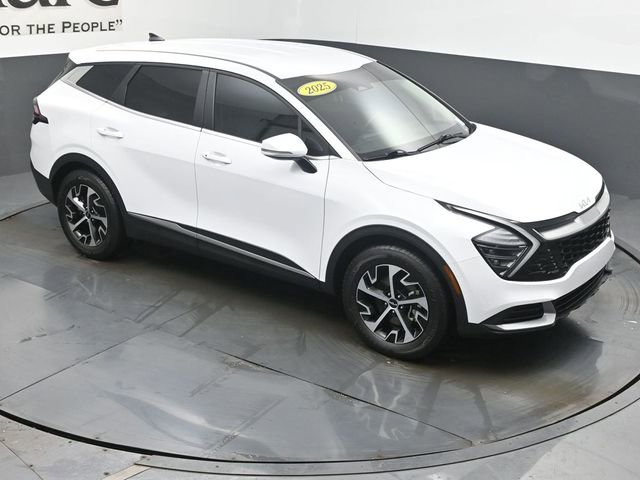 Used 2025 Kia Sportage EX image 48