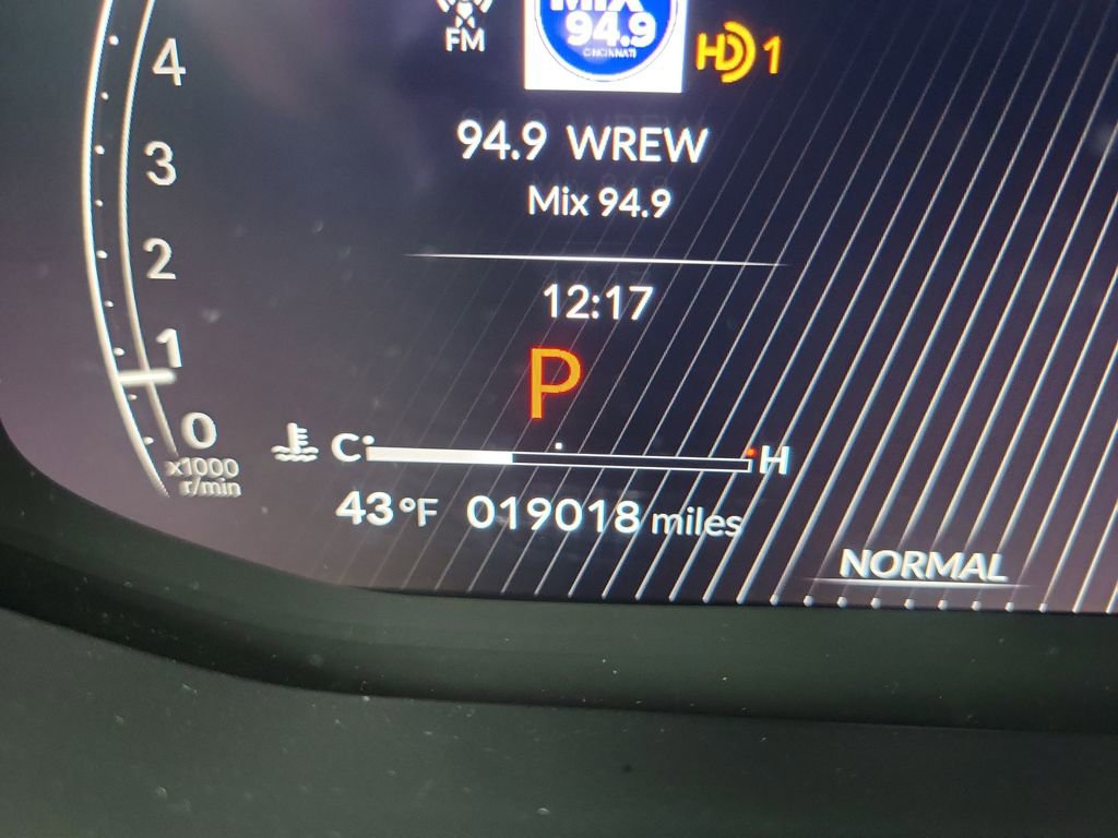 Used 2025 Acura MDX Base image 26