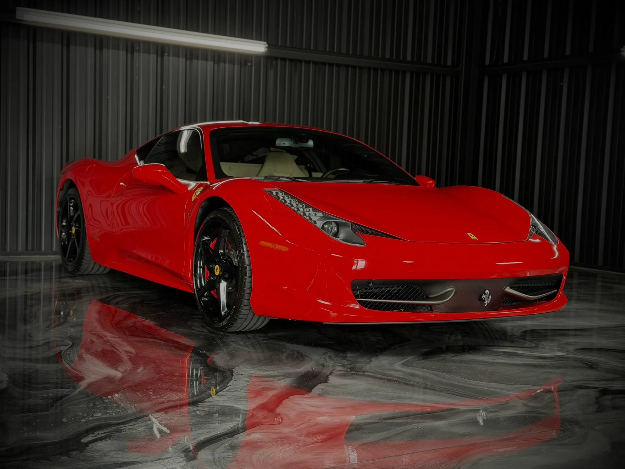 Used 2014 Ferrari 458 Italia Coupe RWD image 4