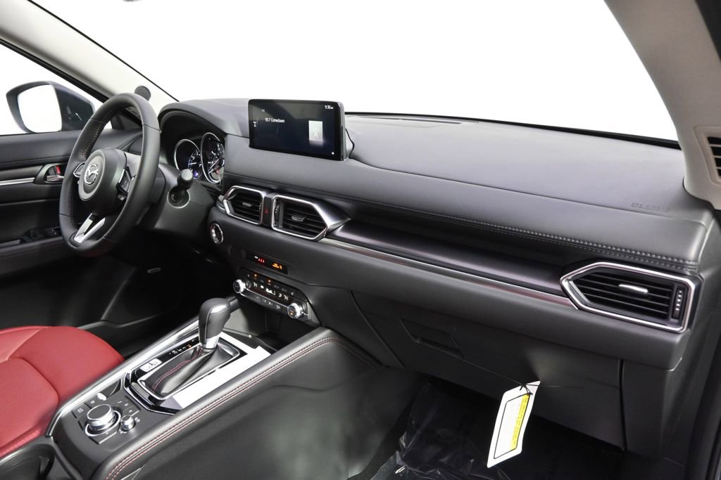 New 2025 MAZDA CX-5 Carbon Edition image 15