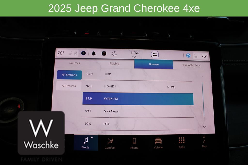 New 2025 Jeep Grand Cherokee Limited 4xe w/ Trailer Tow Package image 41