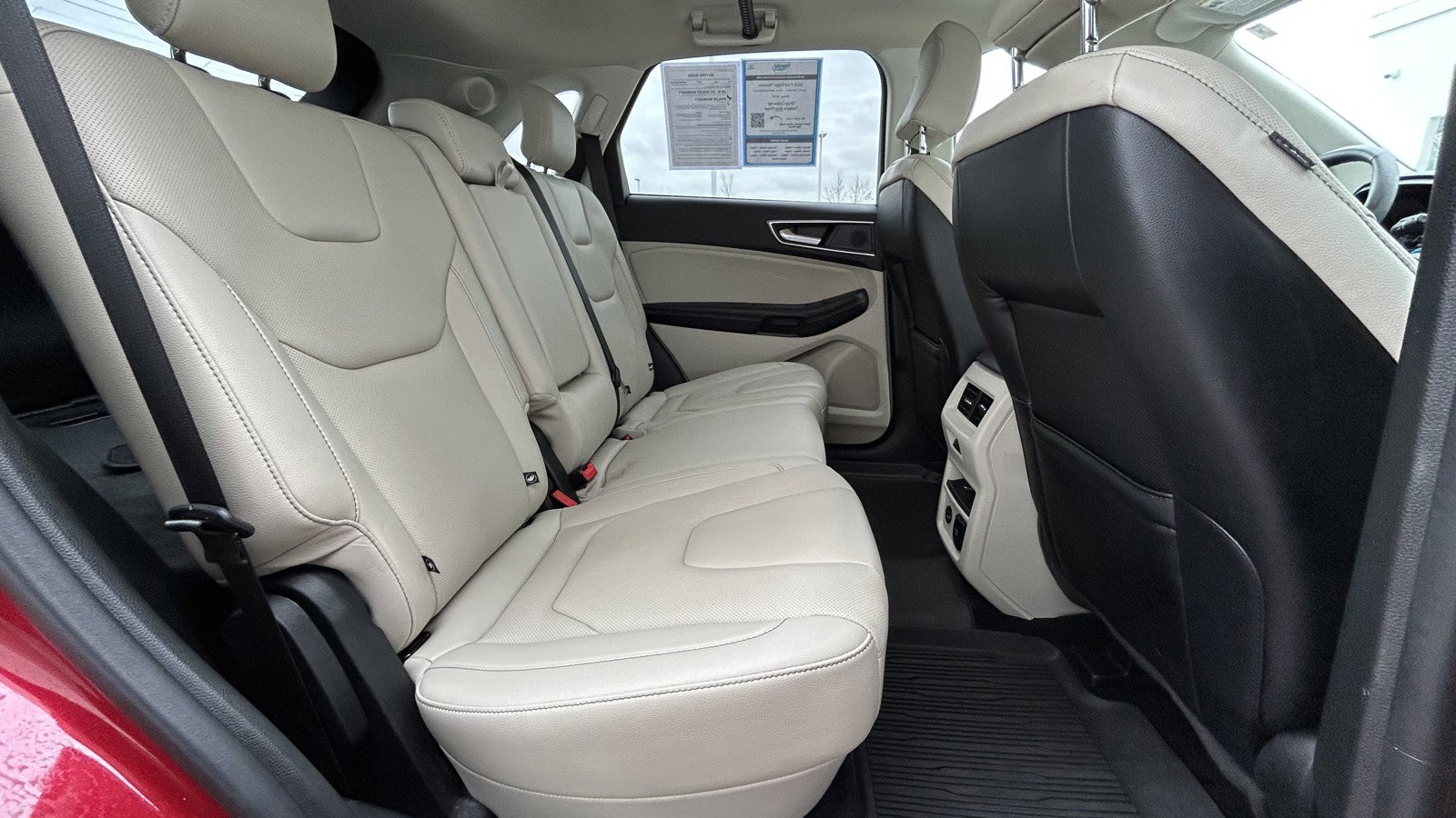Used 2022 Ford Edge Titanium w/ Equipment Group 301A image 17