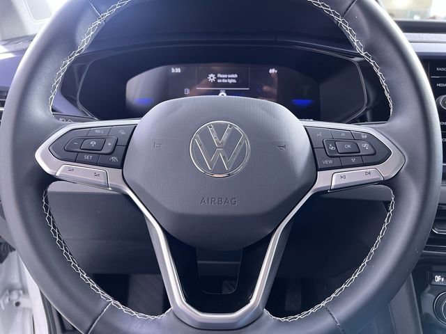 Used 2024 Volkswagen Taos SE image 14