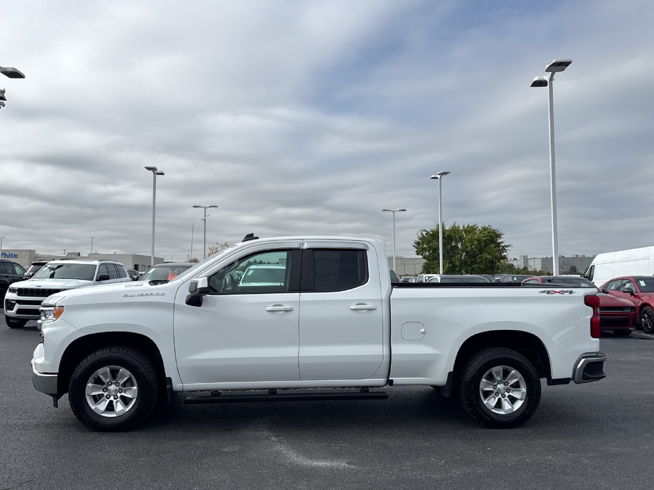 Used 2023 Chevrolet Silverado 1500 LT w/ Protection Package AWD/4WD image 6