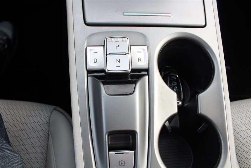 Used 2021 Hyundai Kona Limited FWD image 14