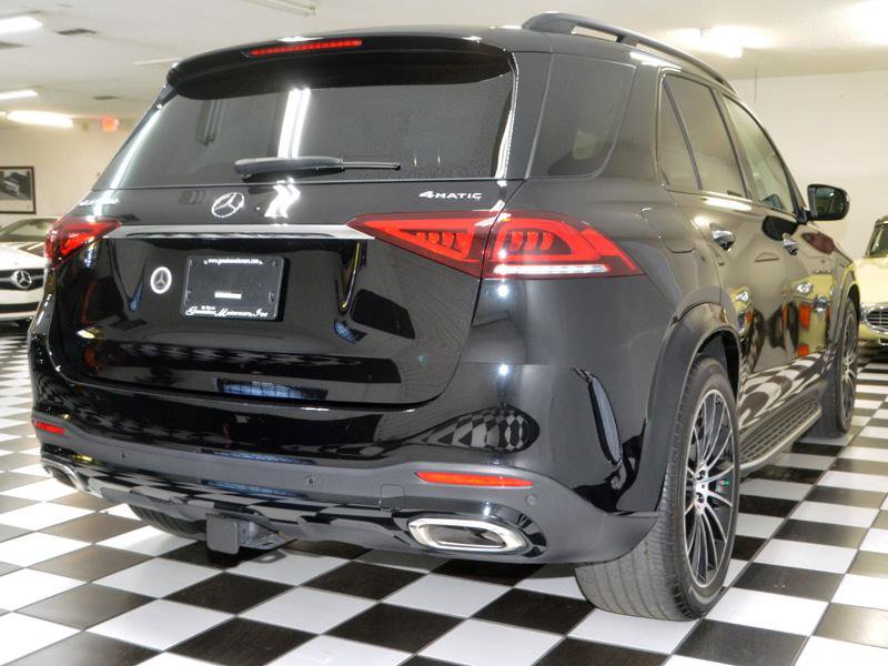 Used 2020 Mercedes-Benz GLE 450 4MATIC w/ AMG Line Exterior image 9