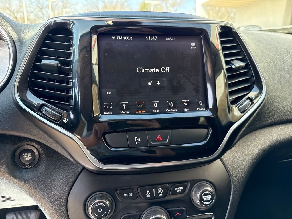 Used 2019 Jeep Cherokee Limited image 13