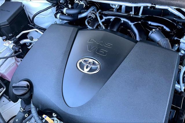 Used 2022 Toyota Highlander XSE image 32