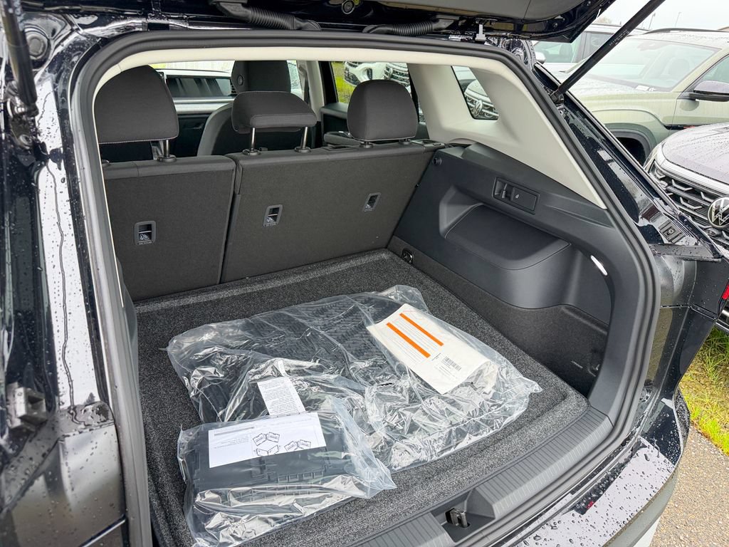 New 2026 Volkswagen Tiguan S AWD/4WD image 24
