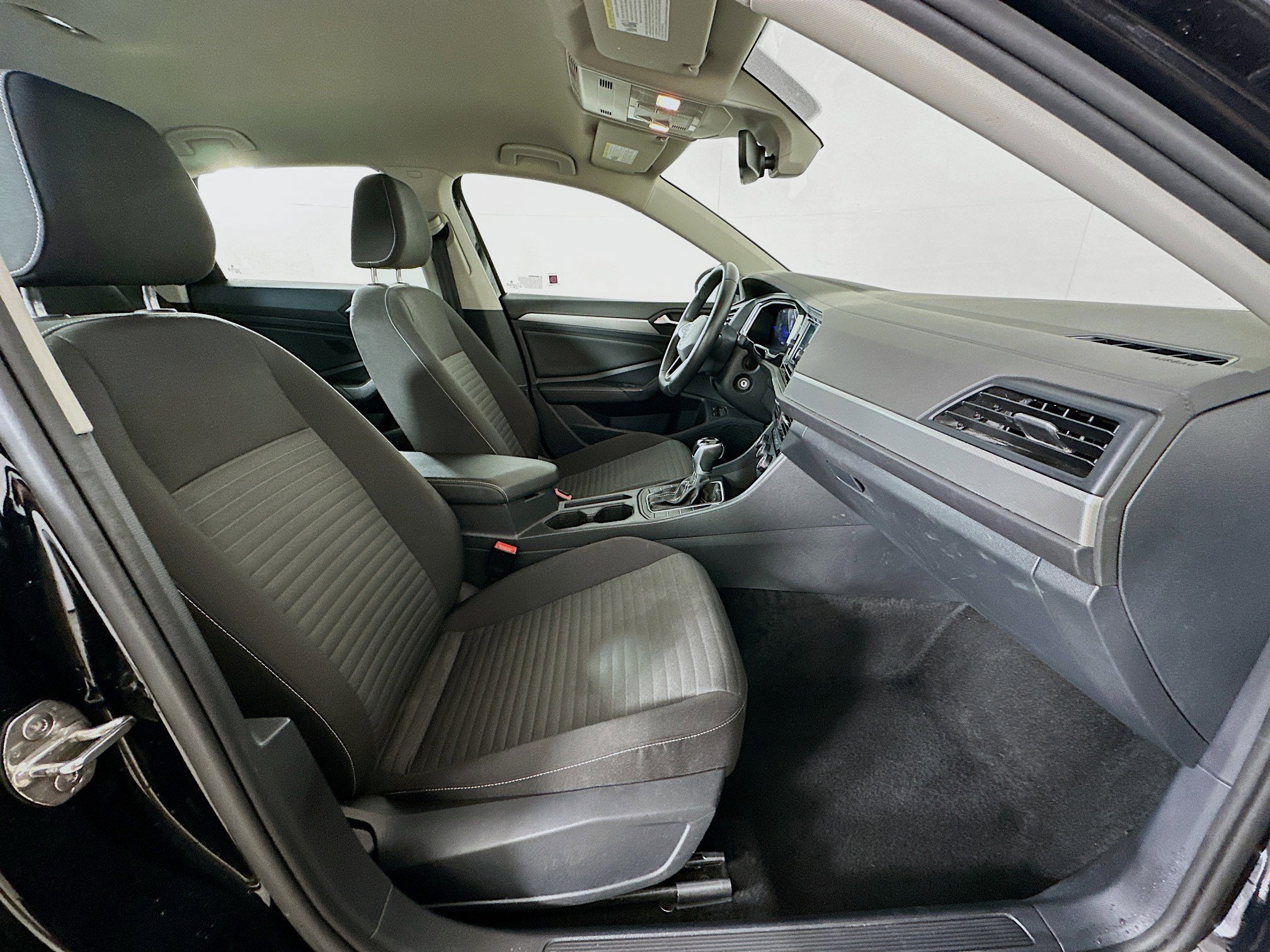 Used 2024 Volkswagen Jetta S image 29