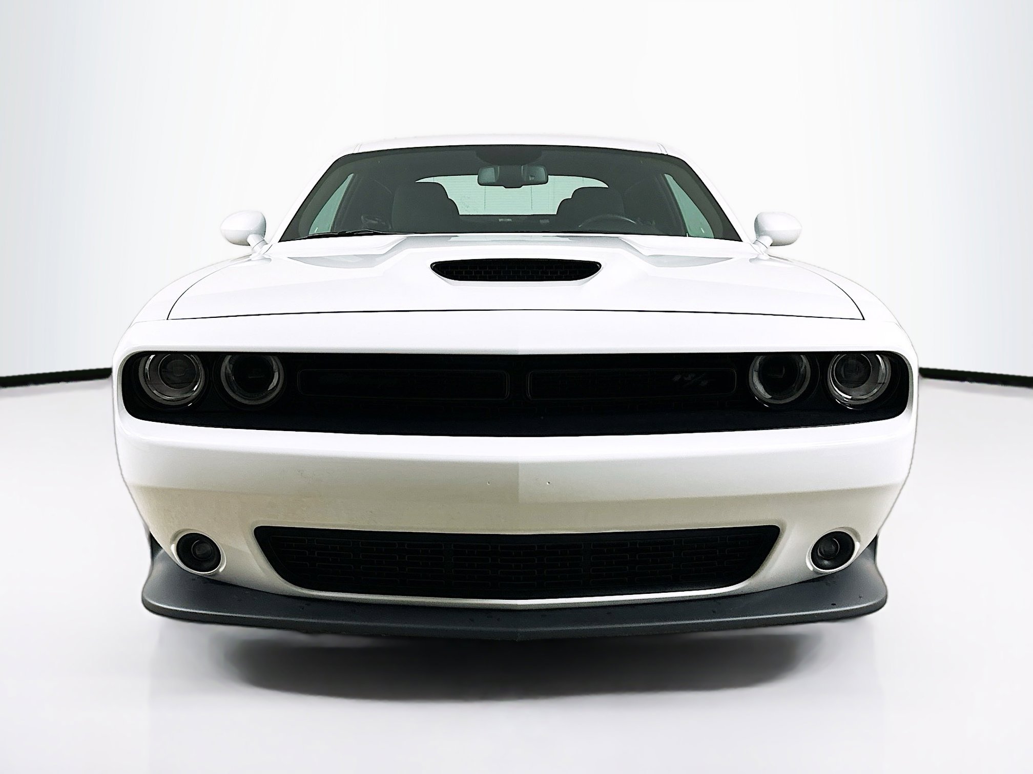 Used 2022 Dodge Challenger R/T w/ Performance Handling Group image 2