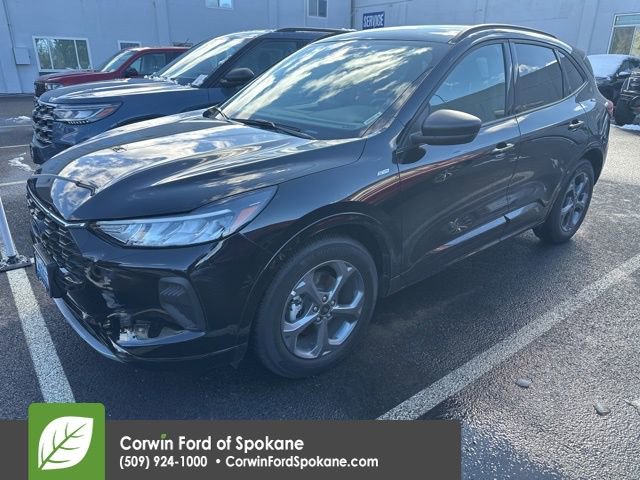Used 2023 Ford Escape ST-Line w/ Equipment Group 301A image 11