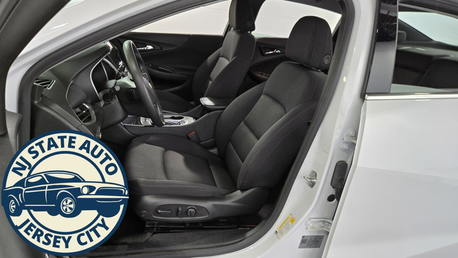 Used 2024 Chevrolet Malibu LT image 20