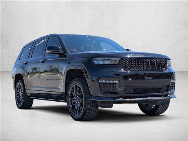 Used 2024 Jeep Grand Cherokee L Summit AWD/4WD image 3