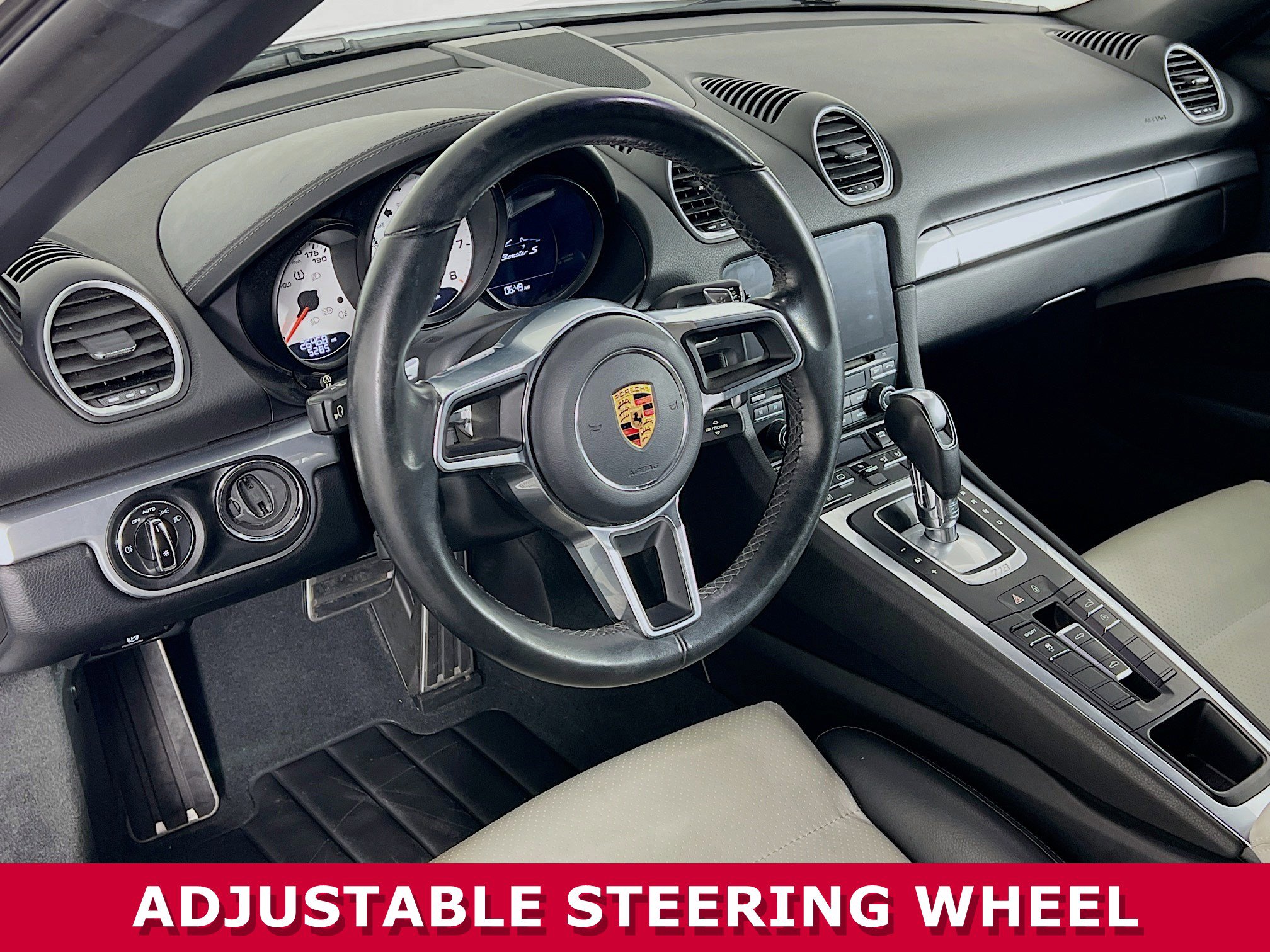 Used 2018 Porsche 718 Boxster S image 5