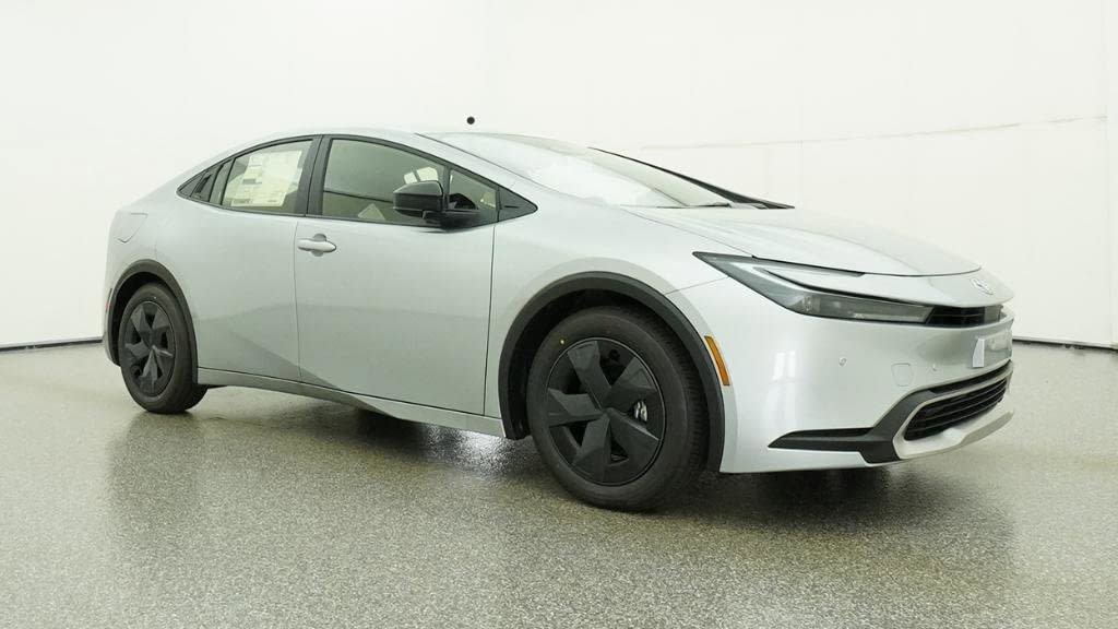 New 2026 Toyota Prius Plug-In Hybrid FWD image 28