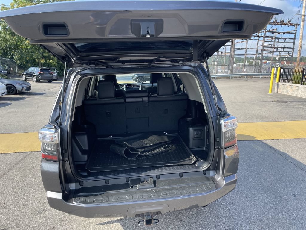 Used 2023 Toyota 4Runner SR5 Premium w/ Moonroof Package AWD/4WD image 13