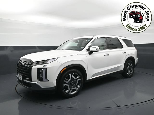 Used 2023 Hyundai Palisade Limited AWD/4WD image 2