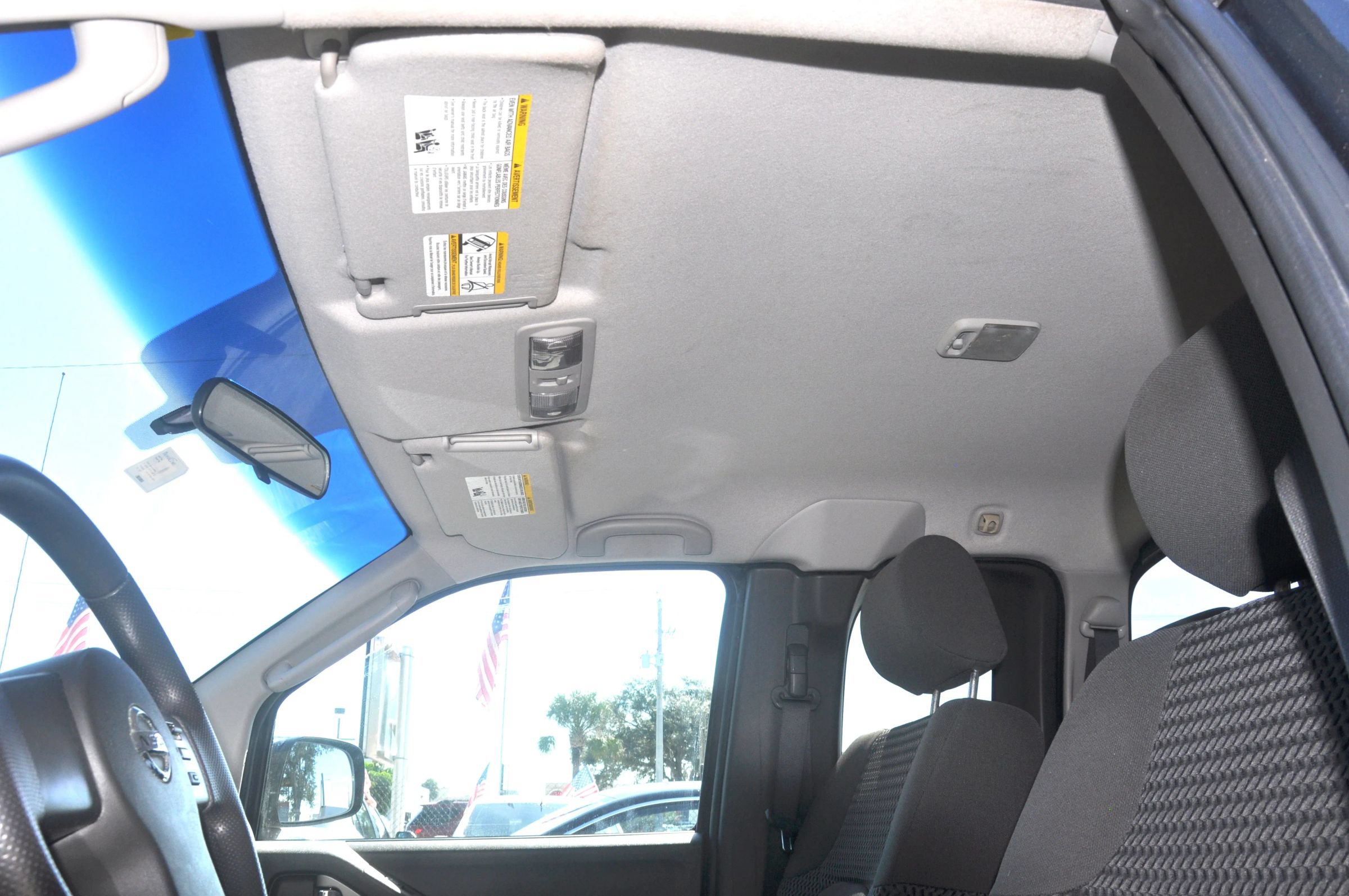 Used 2006 Nissan Frontier SE w/ (P01) Power Pkg RWD image 14
