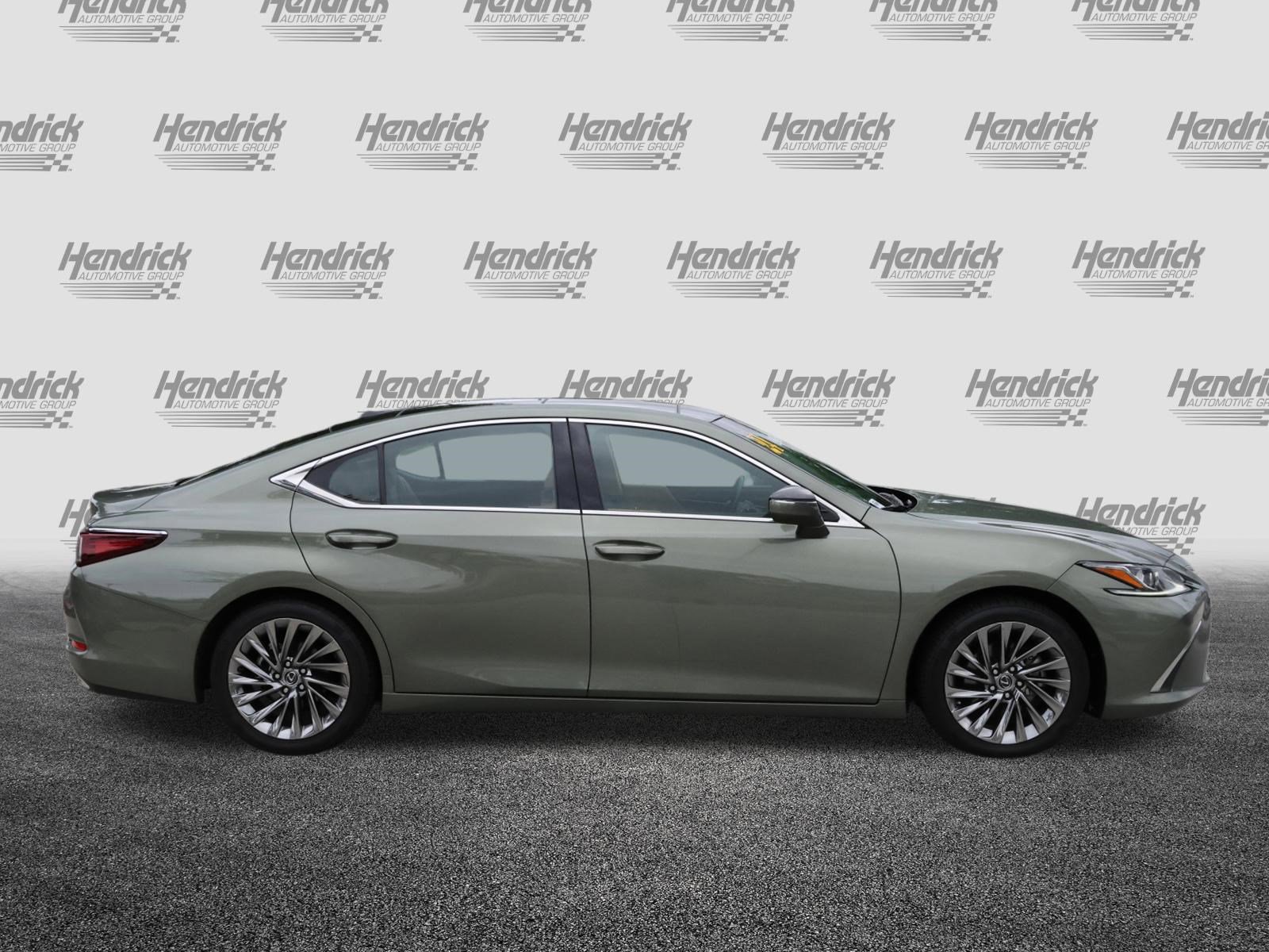 Used 2024 Lexus ES 350 w/ Technology Package FWD image 10