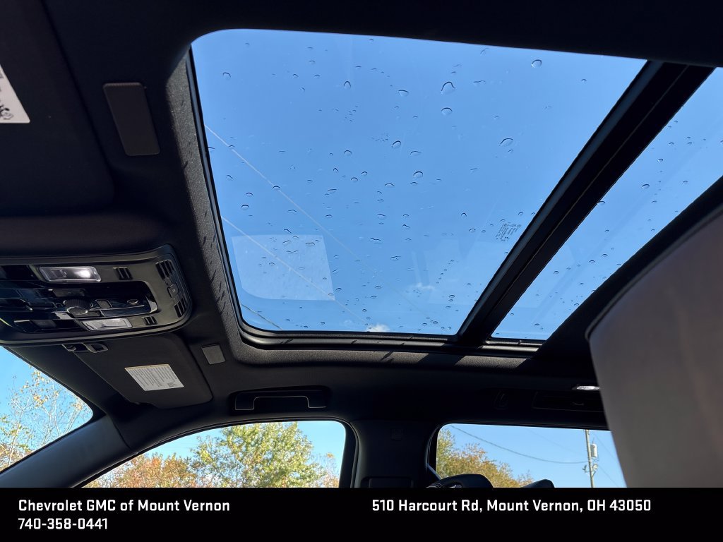 New 2026 GMC Yukon Denali Ultimate AWD/4WD image 25