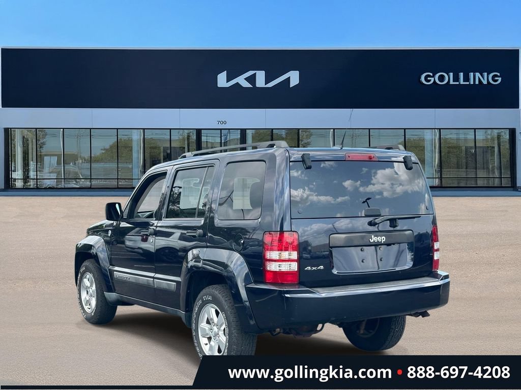 Used 2011 Jeep Liberty Sport w/ Popular Equipment Group AWD/4WD image 4