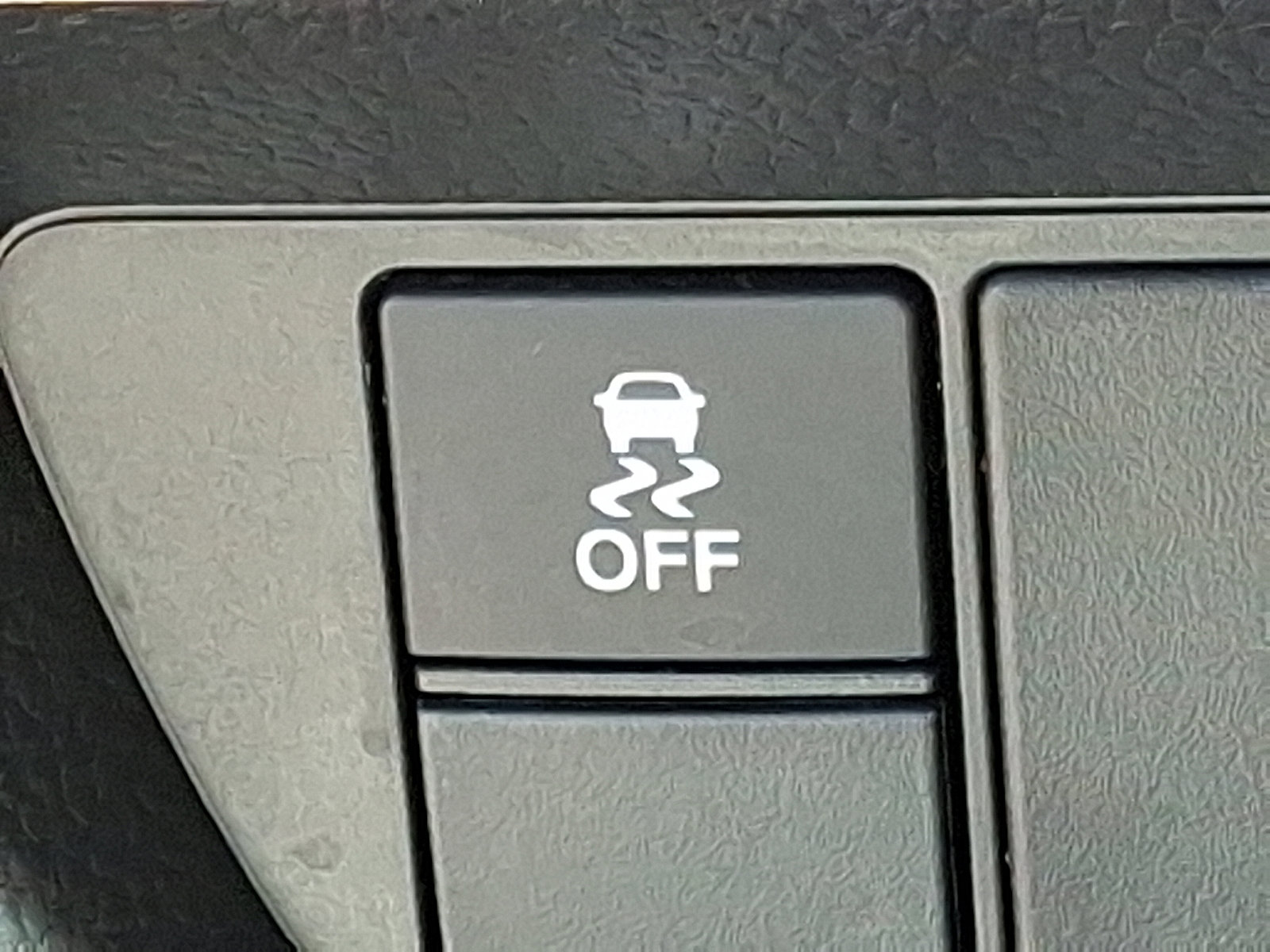 Used 2023 Honda HR-V LX image 26