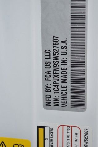 Used 2025 Jeep Wrangler Unlimited Rubicon image 11