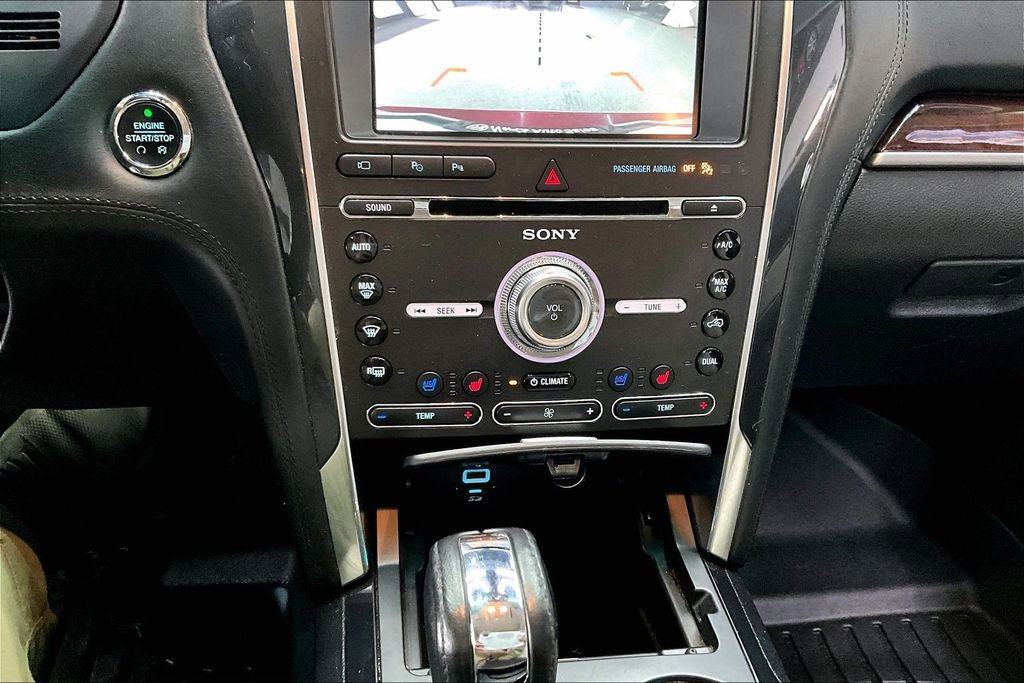 Used 2016 Ford Explorer Platinum image 15