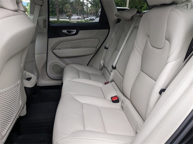 New 2025 Volvo XC60 B5 Plus w/ Protection Package Premier image 15