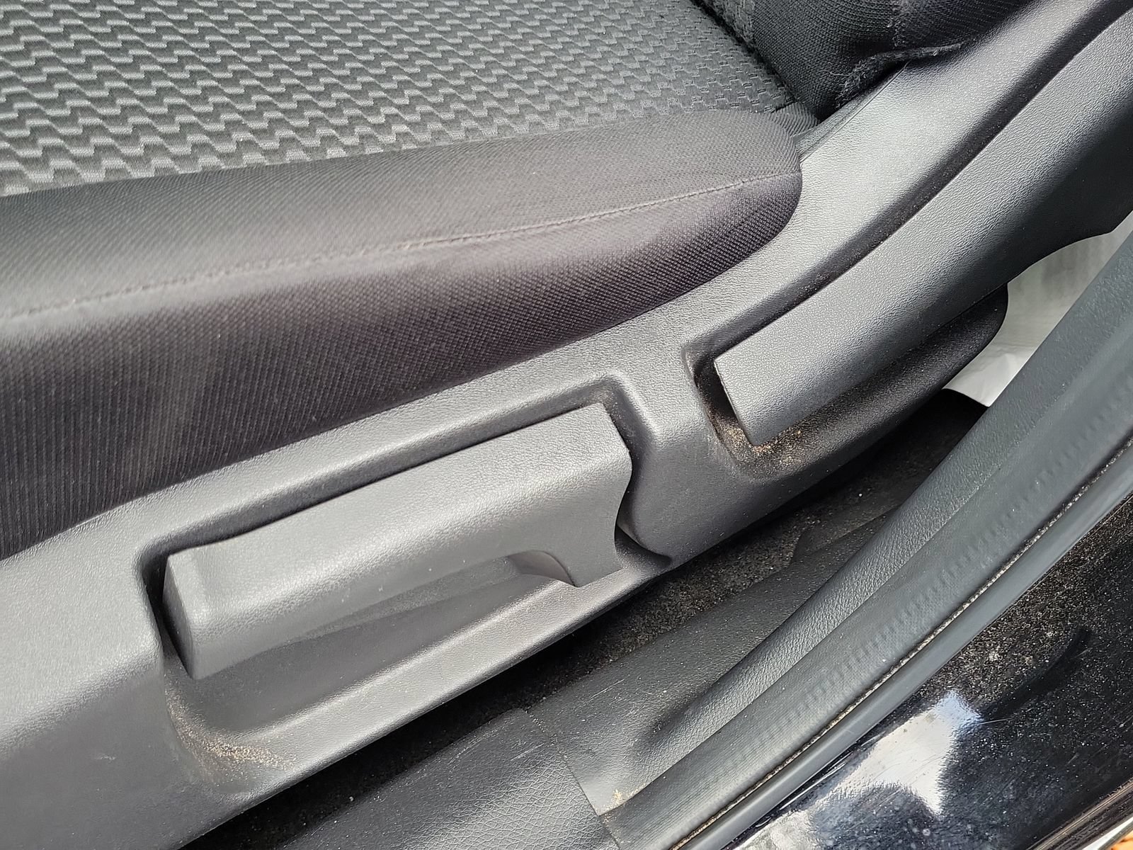Used 2021 Nissan Rogue Sport S FWD image 7