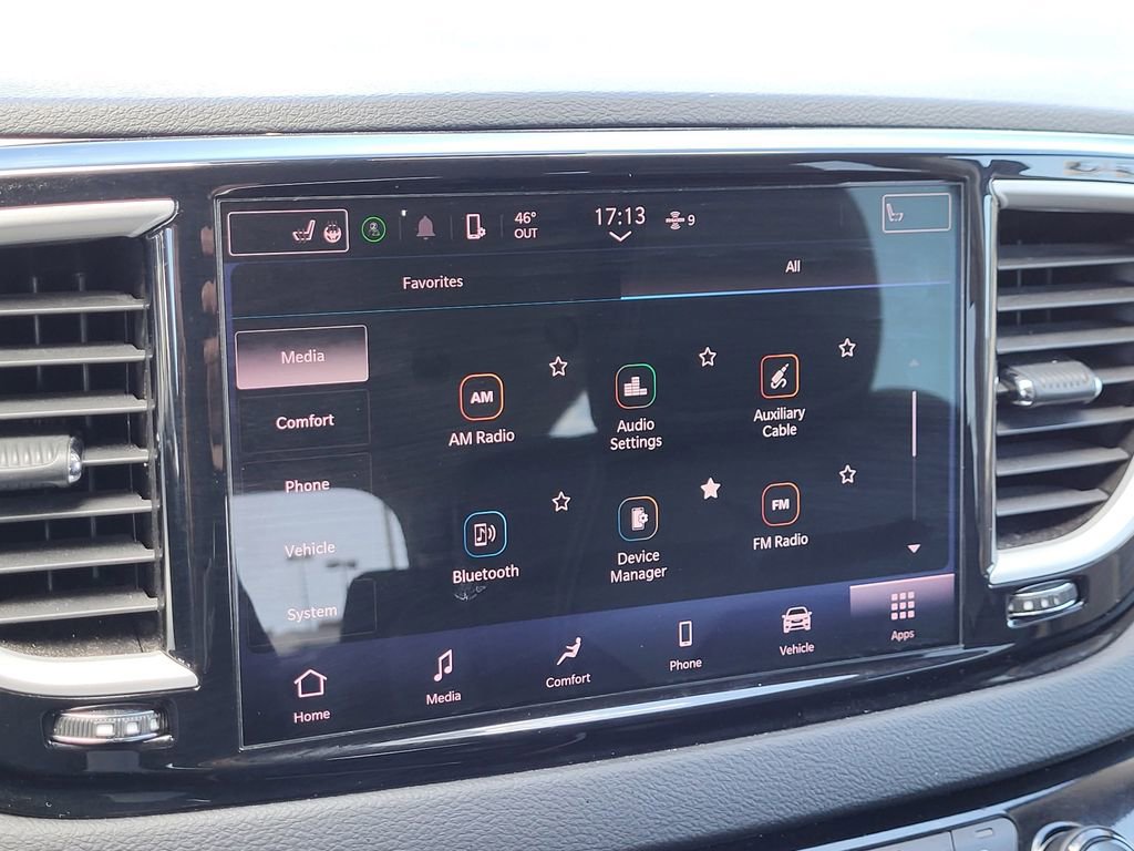 Used 2023 Chrysler Pacifica Touring-L FWD image 8