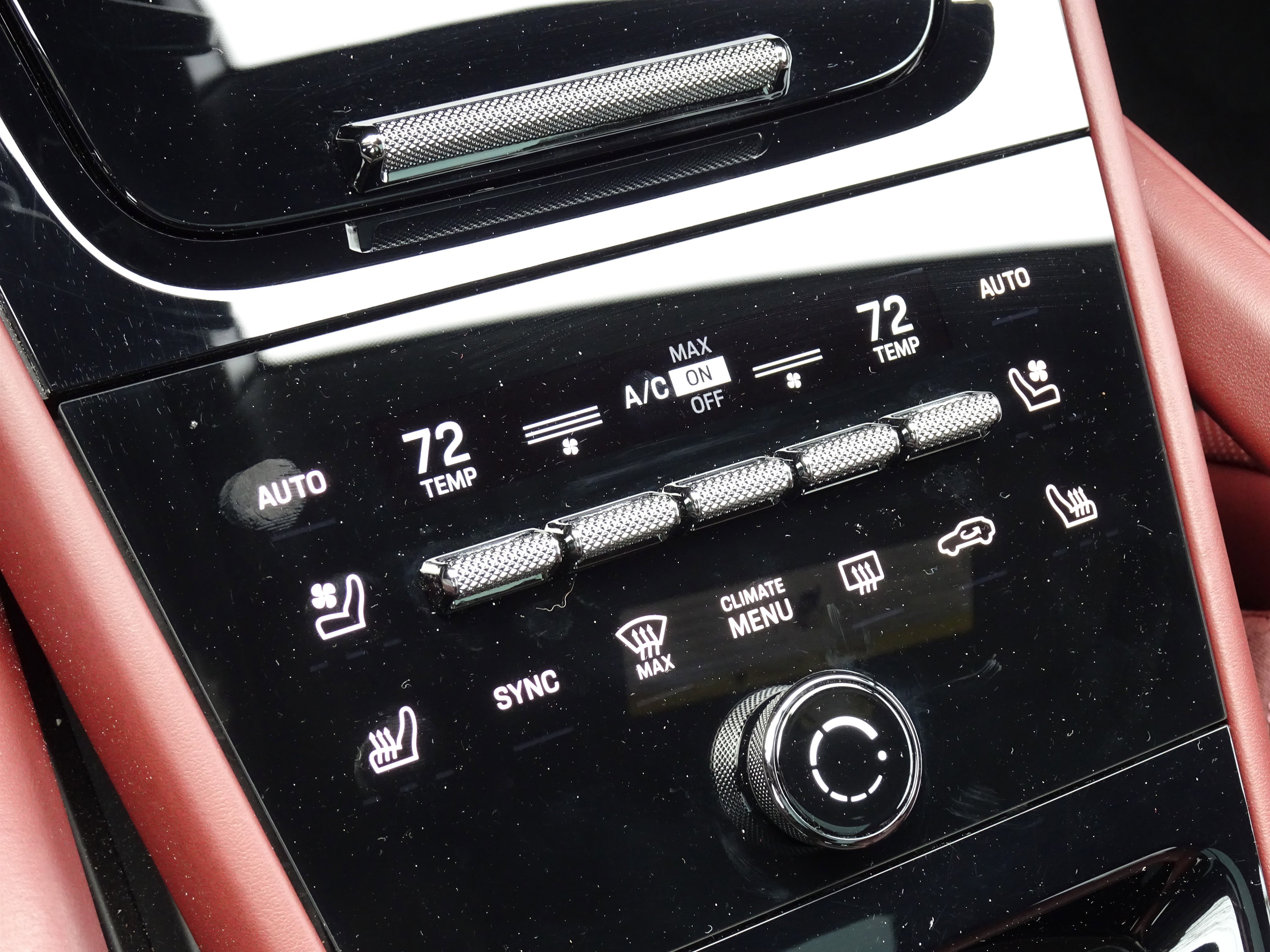 Used 2024 Porsche Cayenne image 31