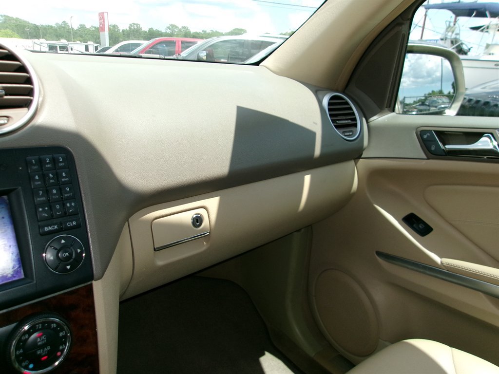 Used 2010 Mercedes-Benz ML 350 4MATIC image 27