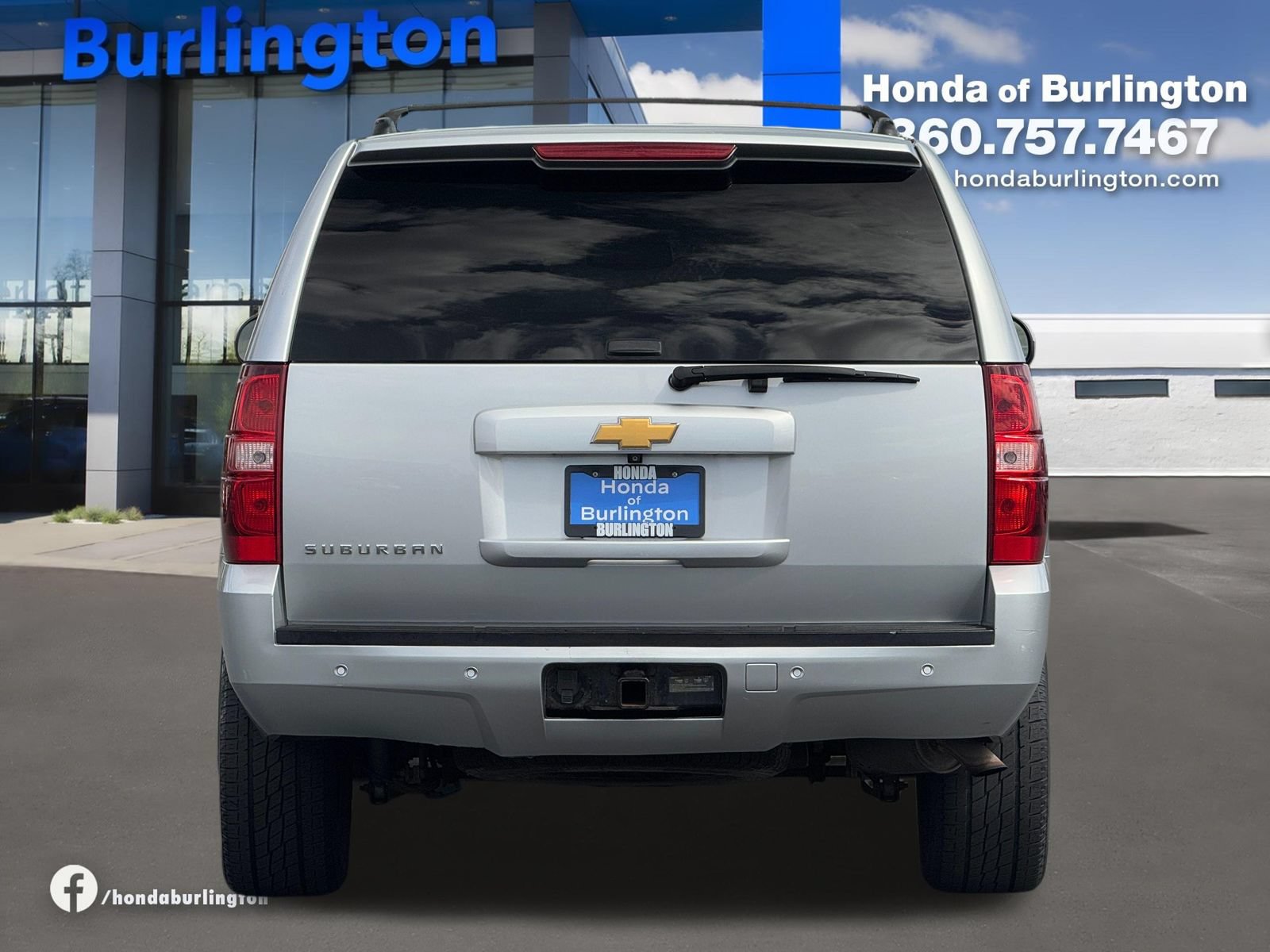 Used 2014 Chevrolet Suburban LT AWD/4WD image 5