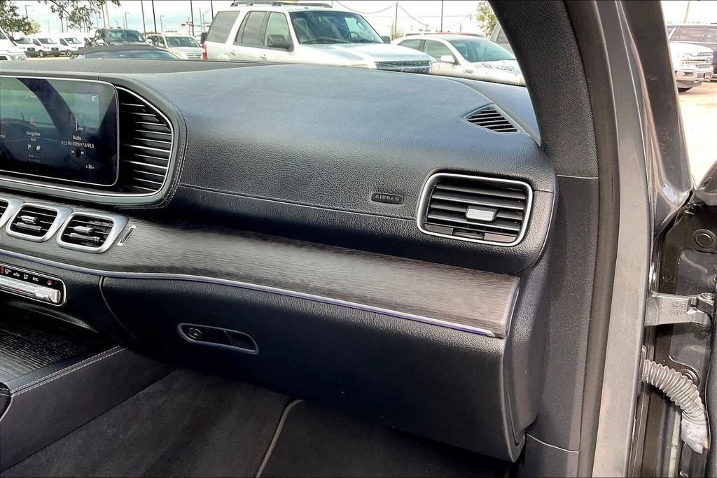 Used 2021 Mercedes-Benz GLS 450 4MATIC image 23