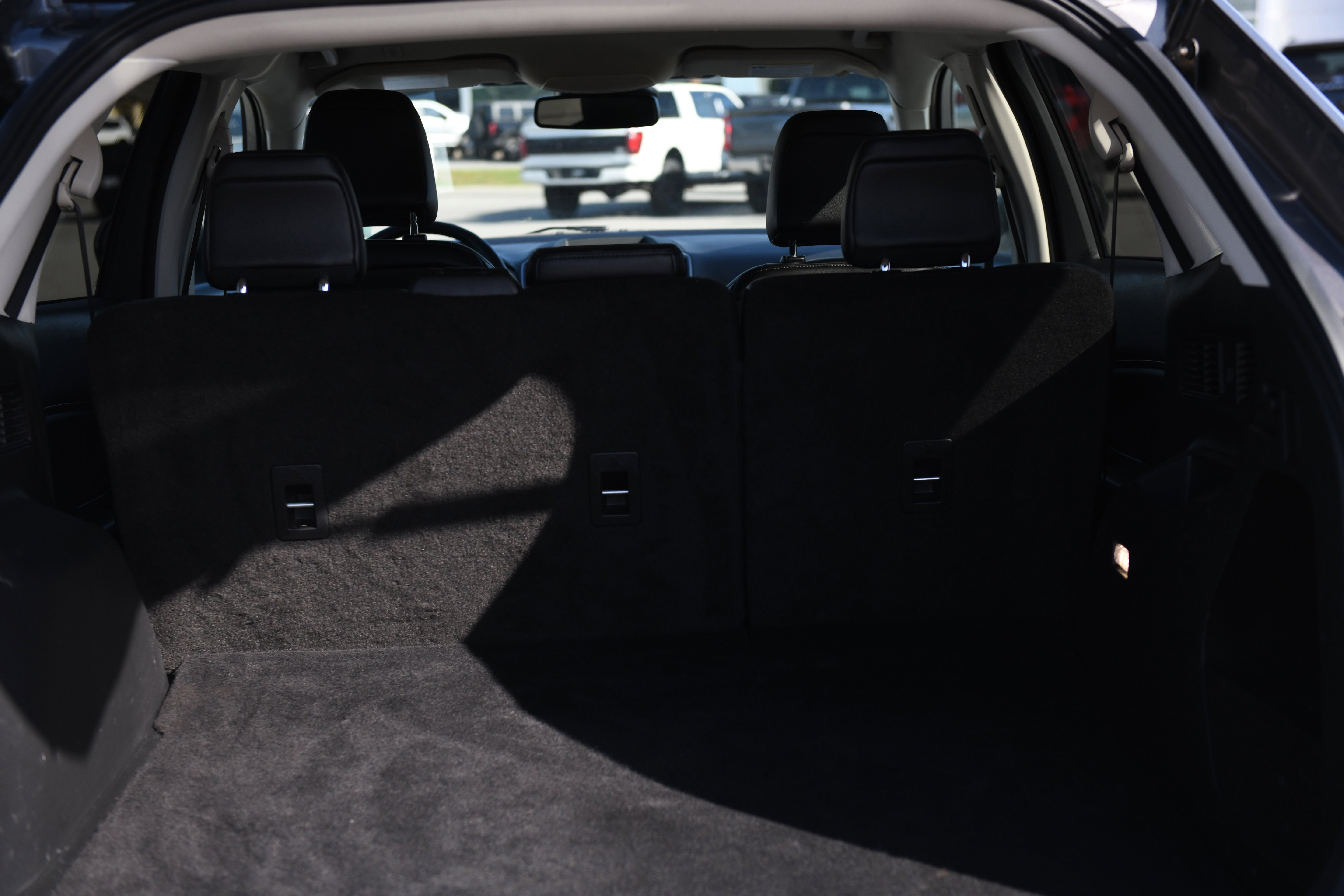 Used 2023 Ford Edge SEL image 9