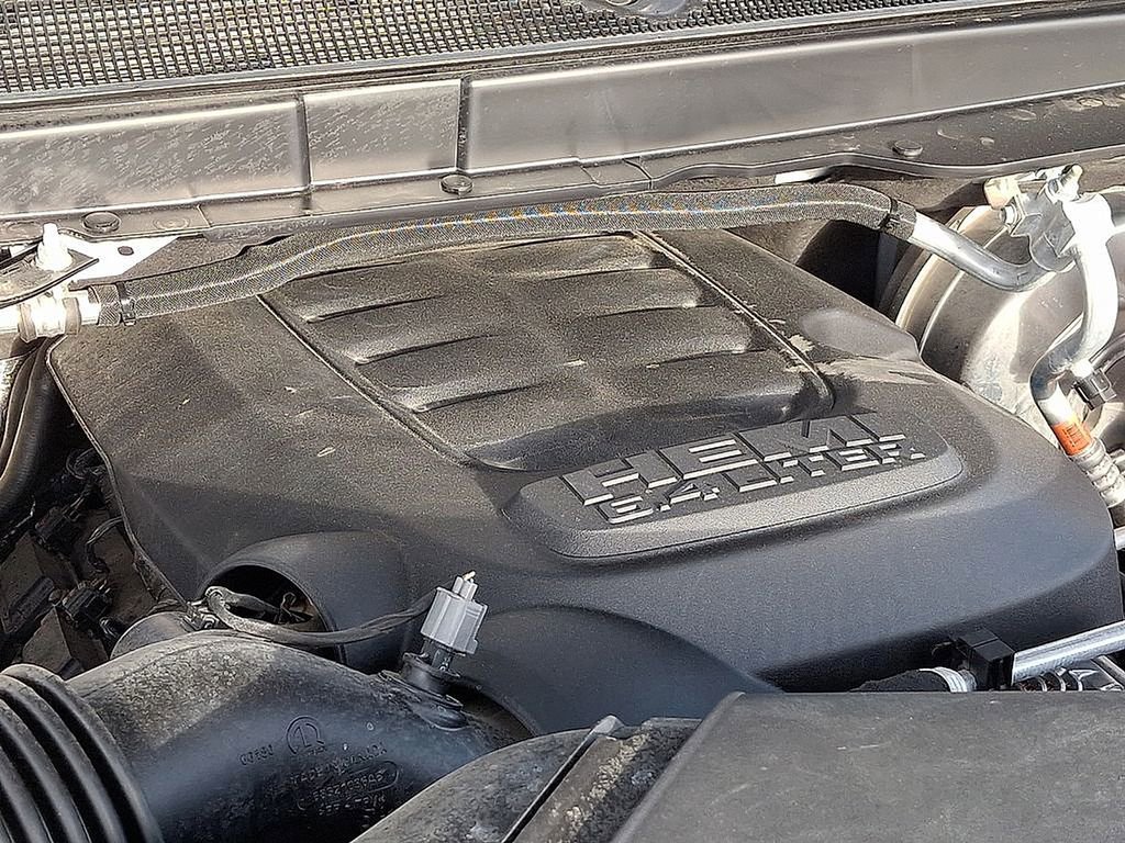 Used 2022 RAM 2500 Tradesman w/ Chrome Appearance Group AWD/4WD image 28