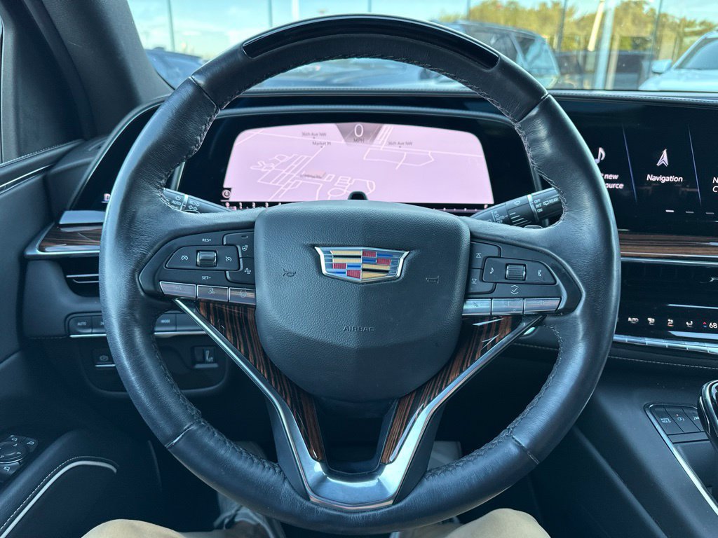 Used 2023 Cadillac Escalade Premium Luxury w/ LPO, Floor Liner Package AWD/4WD image 8