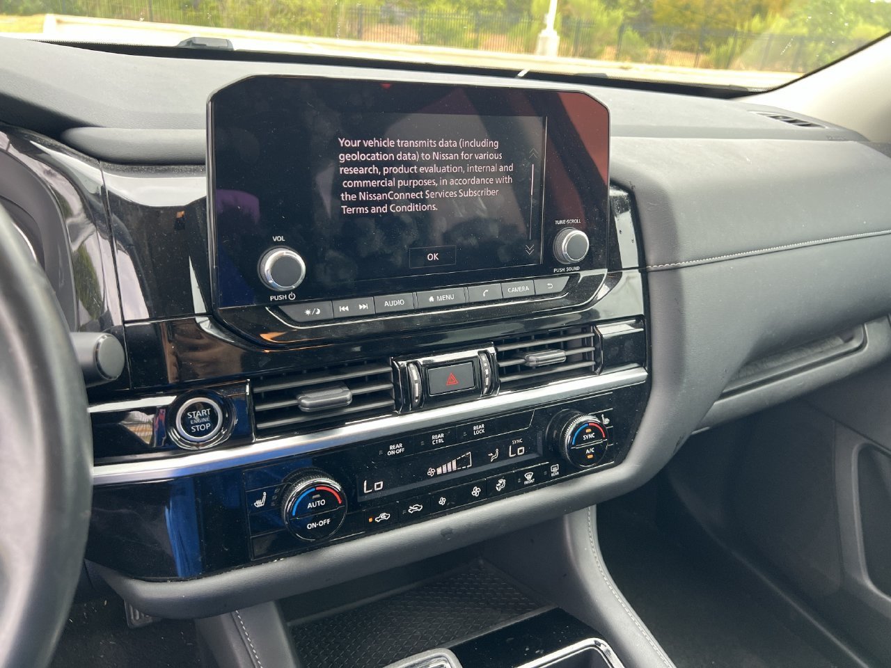 Used 2023 Nissan Pathfinder SV w/ SV Premium Package AWD/4WD image 9