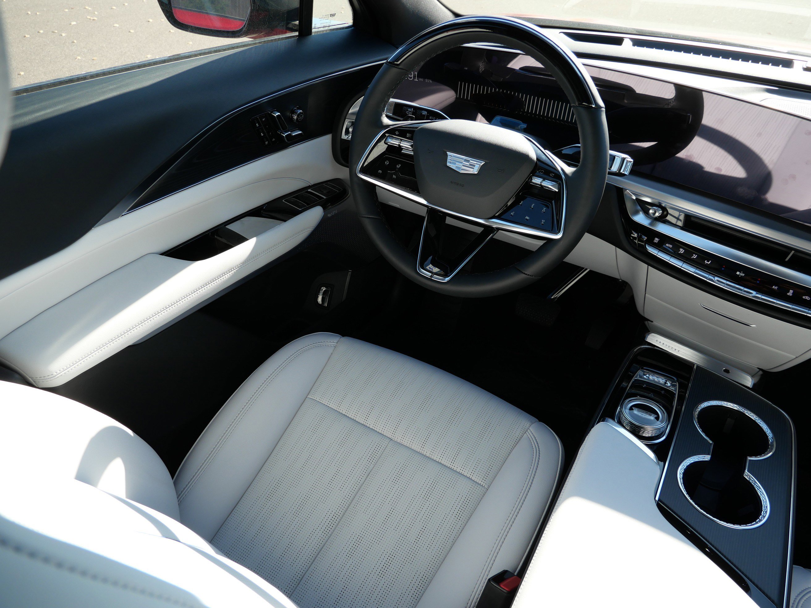 New 2026 Cadillac Lyriq Premium Sport image 7