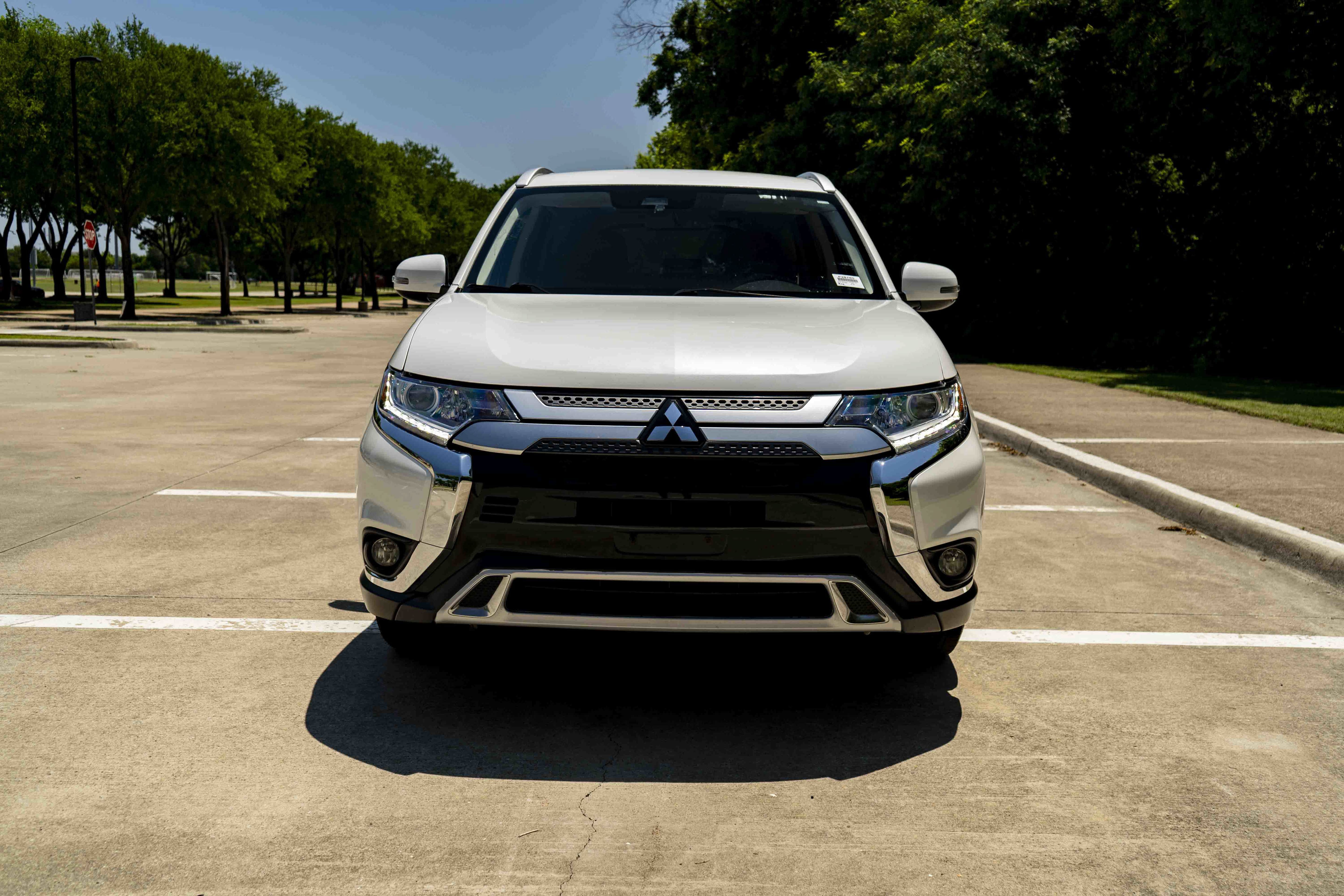 Used 2020 Mitsubishi Outlander SEL FWD image 3