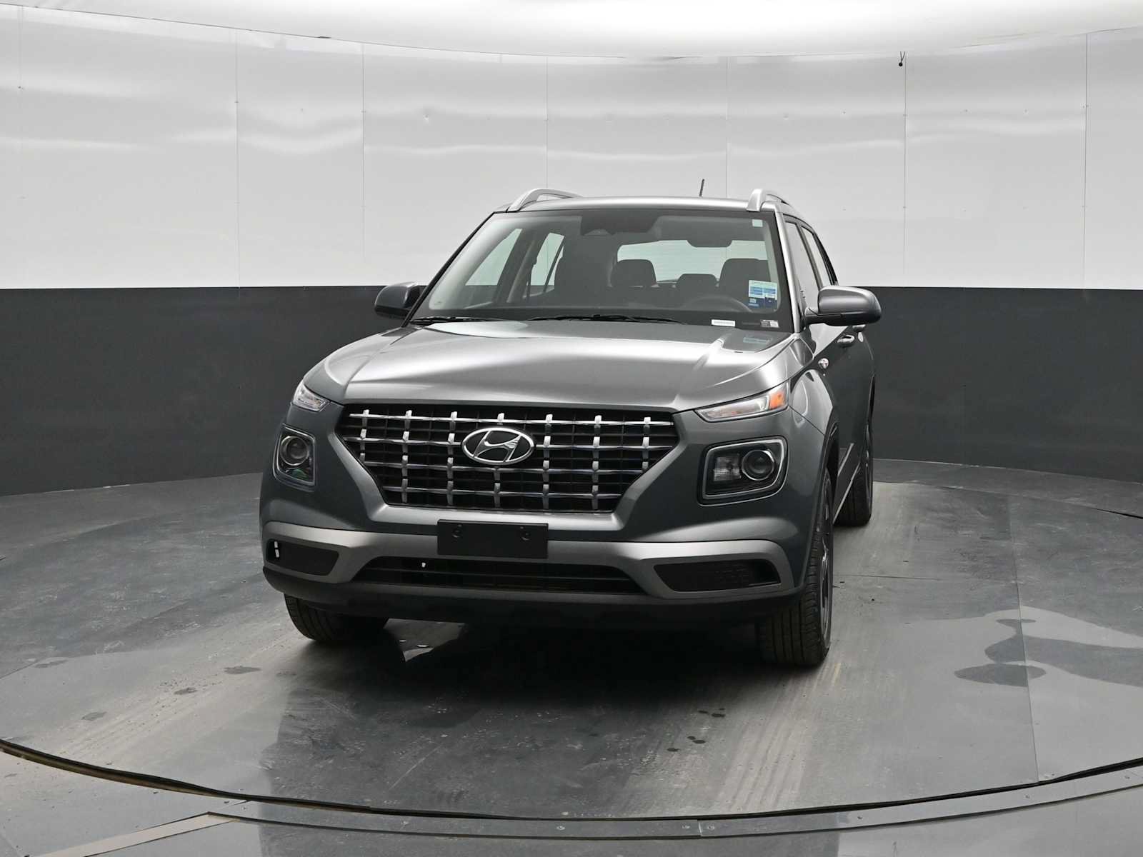 New 2026 Hyundai Venue SEL FWD image 3