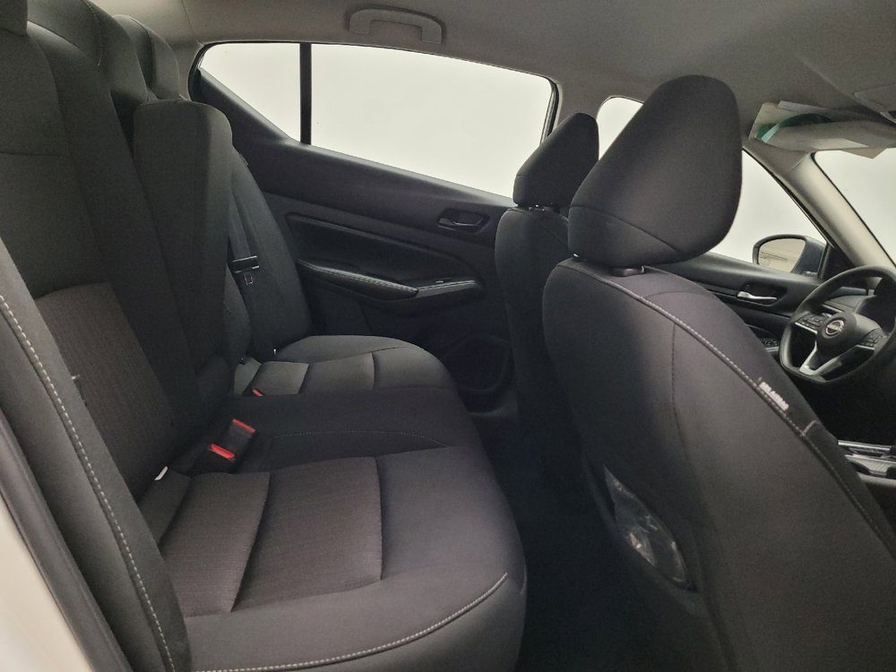 Used 2025 Nissan Altima 2.5 SV FWD image 19