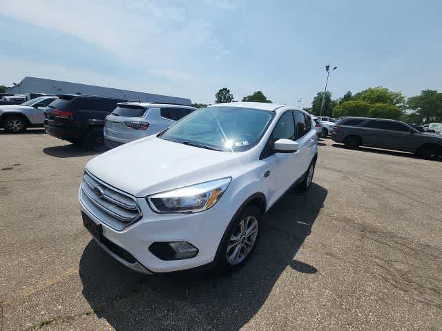Used 2019 Ford Escape SE AWD/4WD image 2
