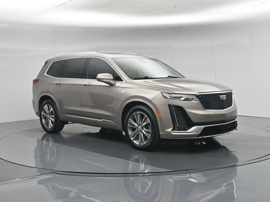 Used 2022 Cadillac XT6 Premium Luxury w/ Technology Package FWD image 61