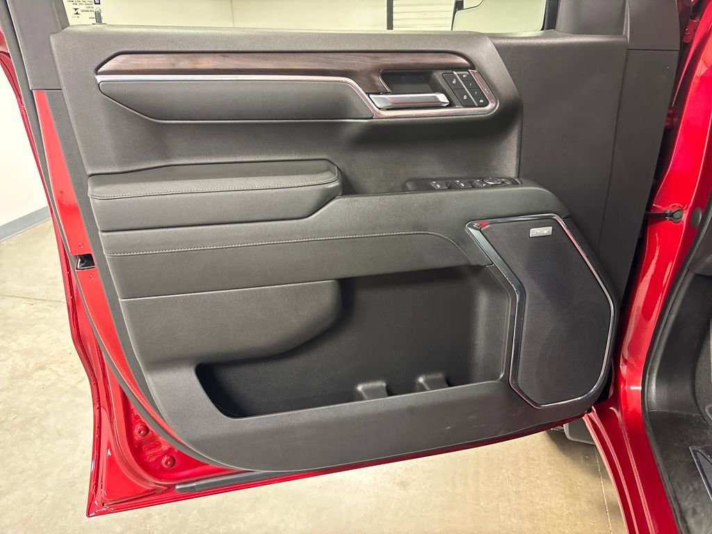 Used 2024 GMC Sierra 1500 SLT w/ SLT Convenience Package image 21