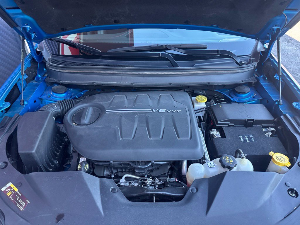Used 2020 Jeep Cherokee Trailhawk w/ Cold Weather Group AWD/4WD image 22